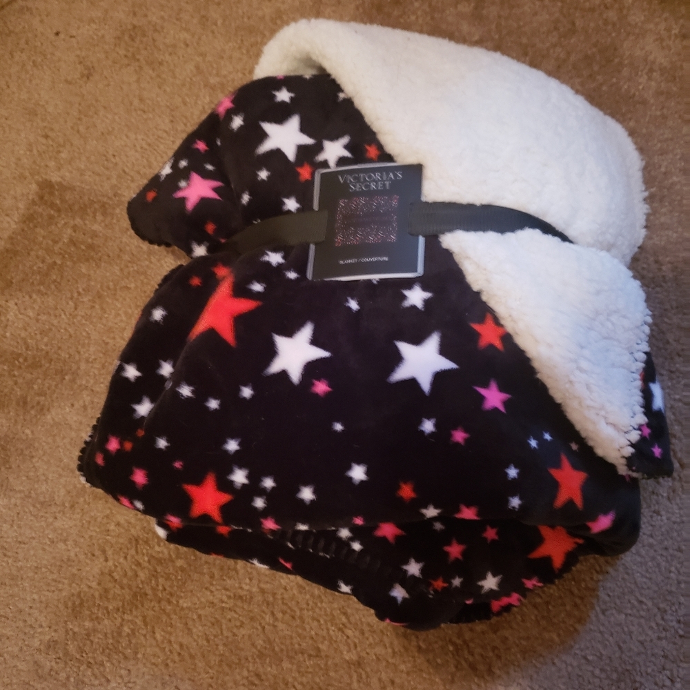 Victoria's secret sherpa throw